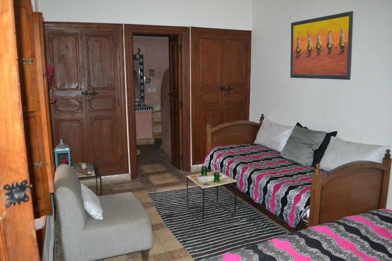 Riad Bayti - Oda
