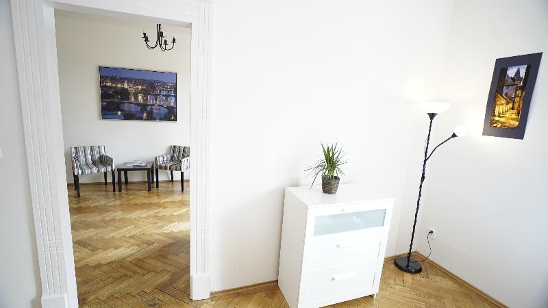 Royal Road Residence - Oda