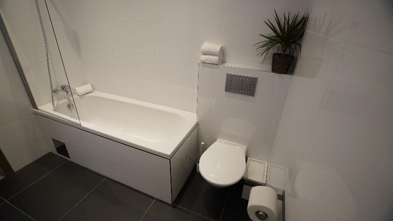 Royal Road Residence - Oda