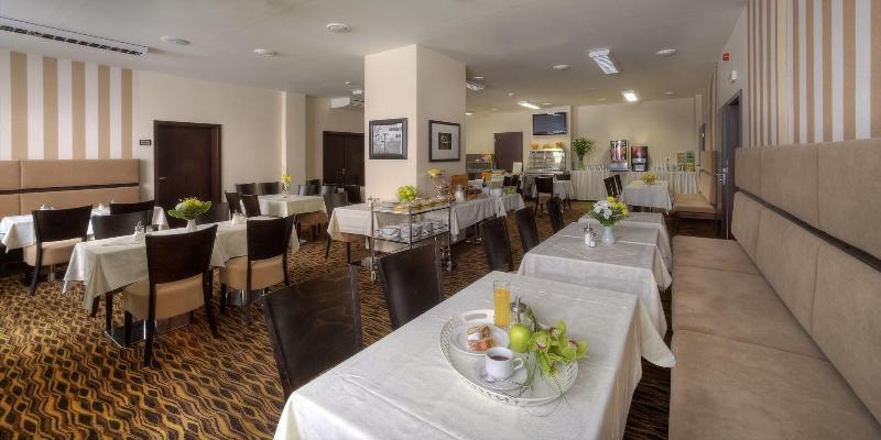 Hotel 1.Republic Hotel - Restoran