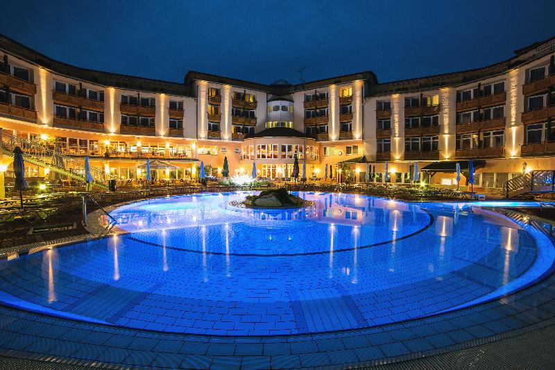 Lotus Therme Hotel & Spa - Havuz