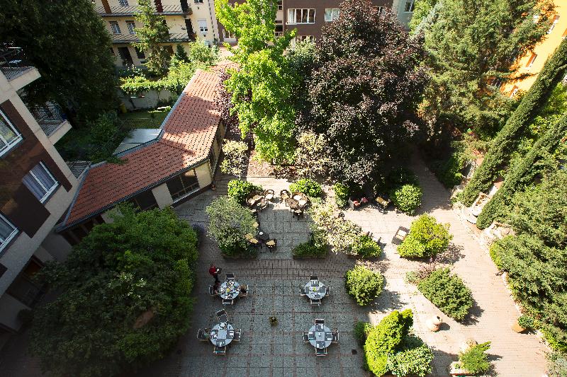 Adina Apartment Hotel Budapest - Genel