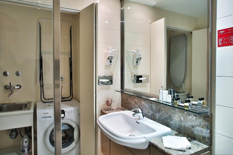 Adina Apartment Hotel Budapest - Oda