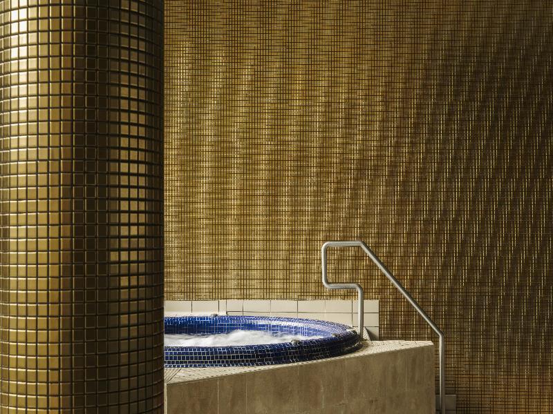 Adina Apartment Hotel Budapest - Havuz