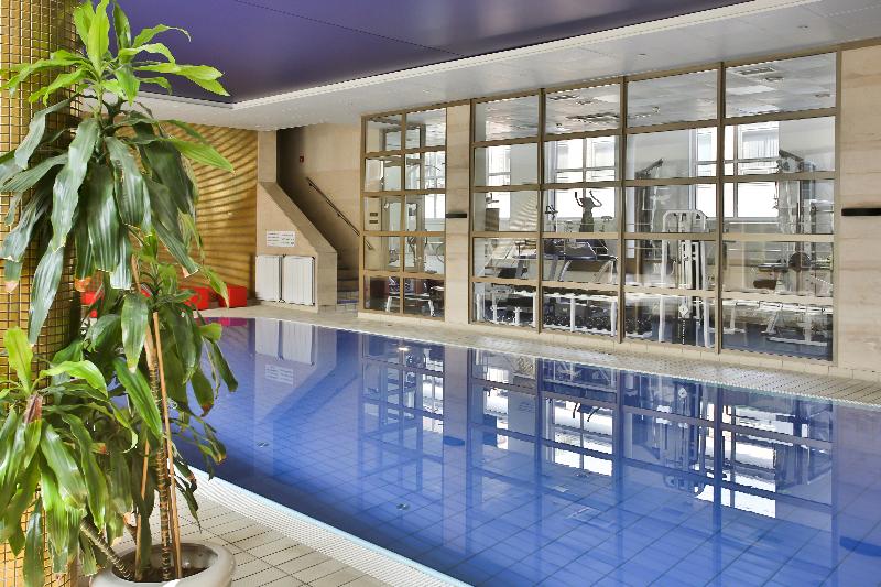 Adina Apartment Hotel Budapest - Havuz