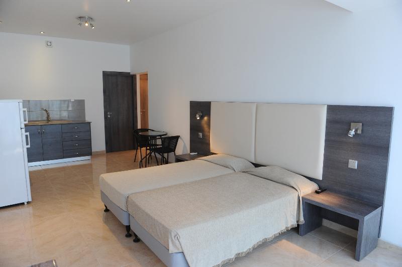 Alexia Hotel Apartments - Oda