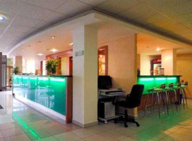 Hotel Meritum - Lobi
