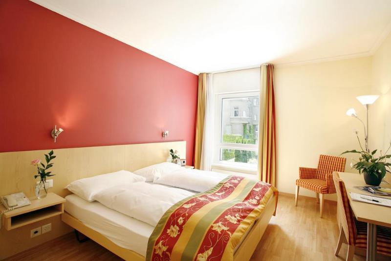 Hotel Ambassador Lucerne - Oda