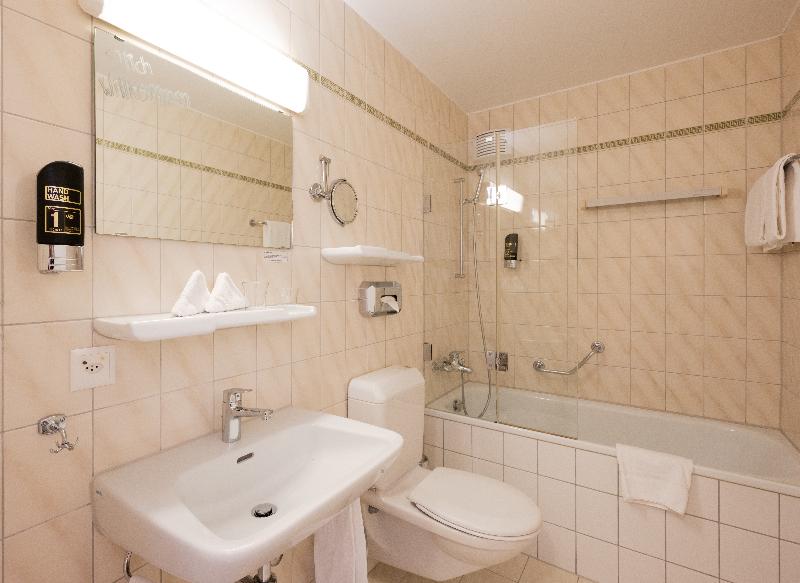 Hotel Ambassador Lucerne - Oda