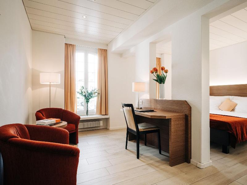 Hotel Krone - Oda