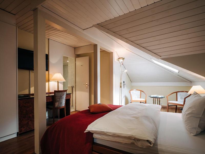 Hotel Krone - Oda