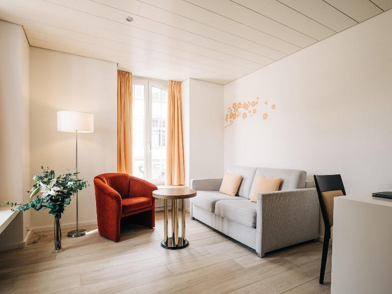 Hotel Krone - Oda