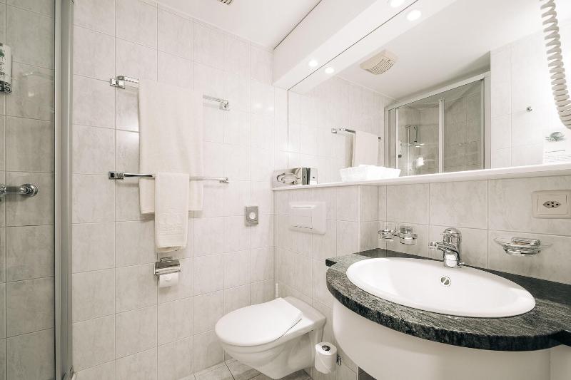 Hotel Krone - Oda