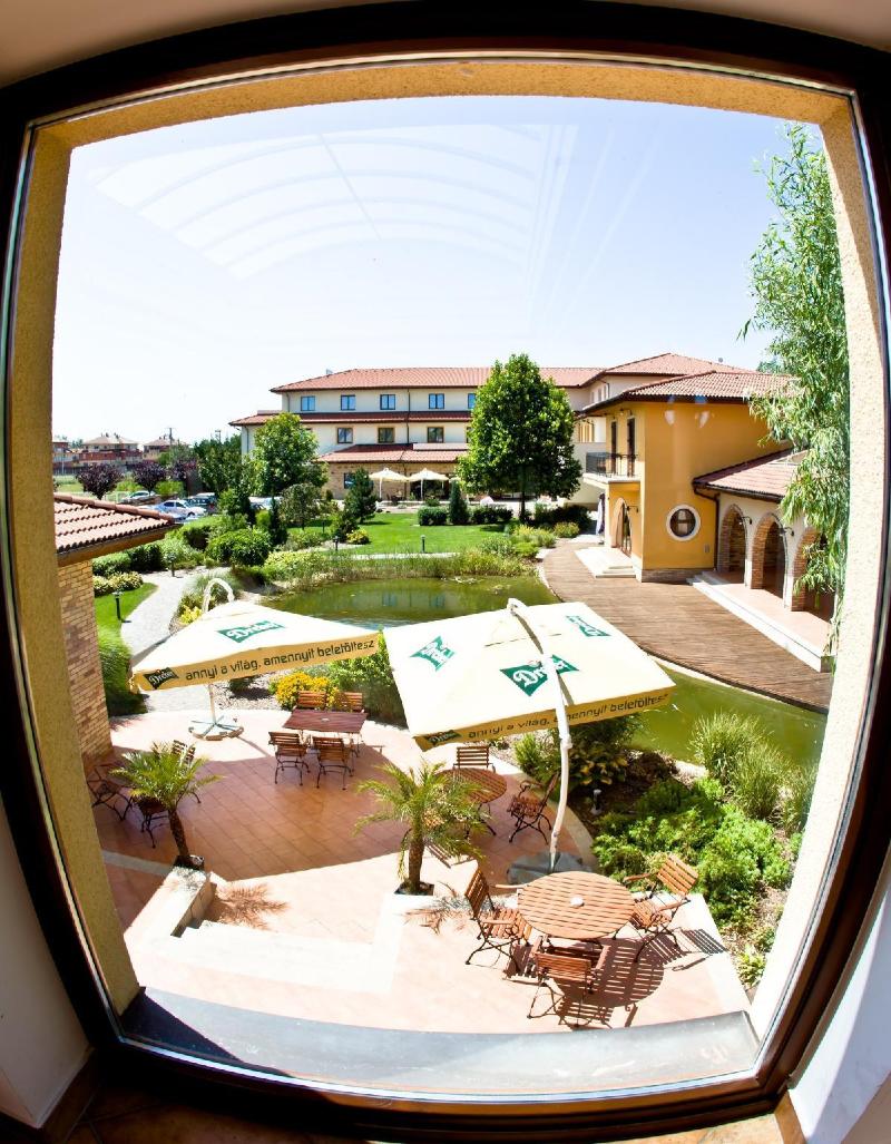 Budapest Airport Hotel Stacio Superior Wellness - Genel