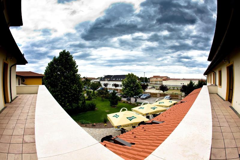 Budapest Airport Hotel Stacio Superior Wellness - Genel