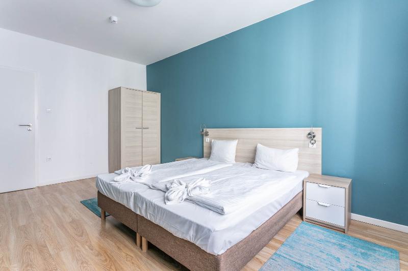 Corvin Plaza Apartments & Suites - Oda