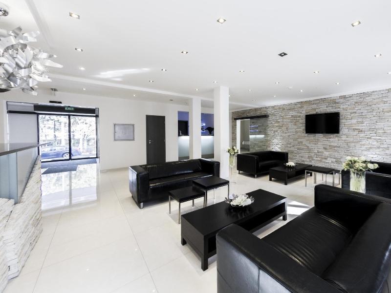 Hotel Herrmes - Lobi