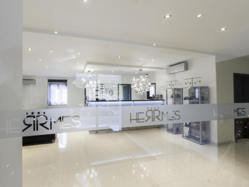 Hotel Herrmes - Lobi