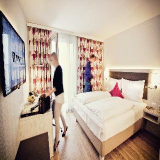 Zeitgeist Vienna Hauptbahnhof fotoÄŸrafÄ±