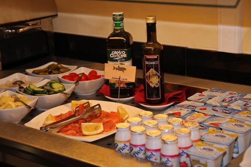 City Hotel Budapest - Restoran