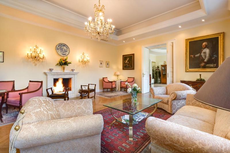 Grof Degenfeld Castle Hotel - Lobi
