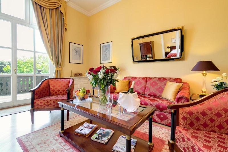Grof Degenfeld Castle Hotel - Oda