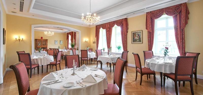 Grof Degenfeld Castle Hotel - Restoran