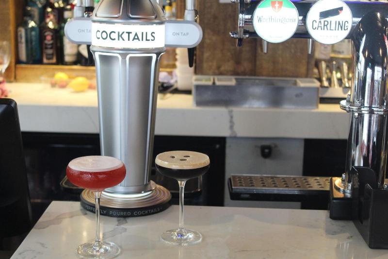 The Mitre Hotel - Bar