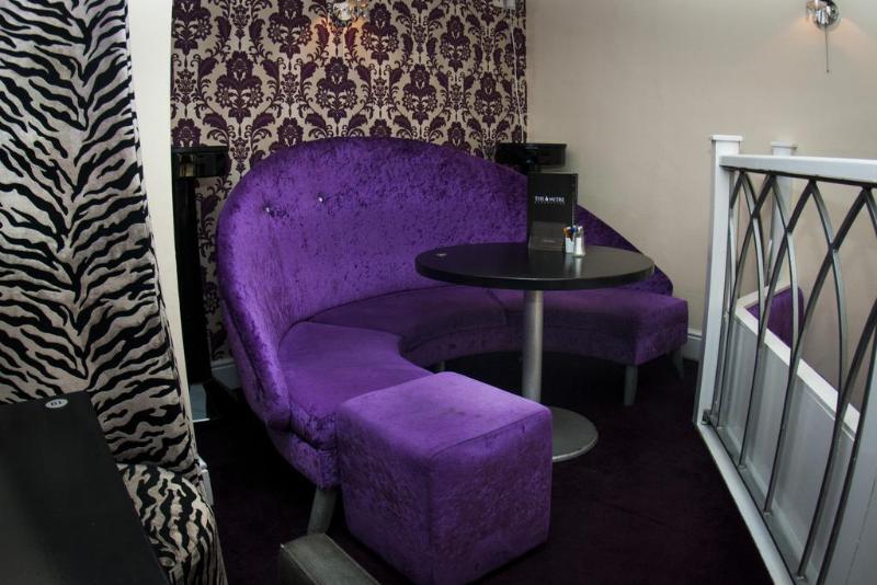 The Mitre Hotel - Genel