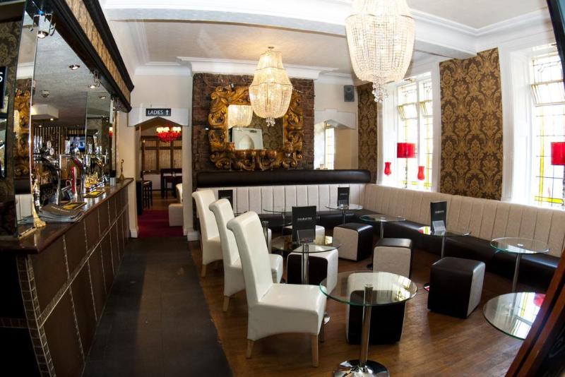The Mitre Hotel - Genel