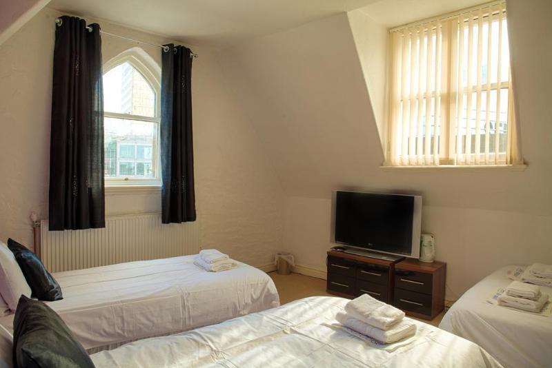 The Mitre Hotel - Genel