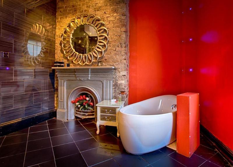 The Mitre Hotel - Genel