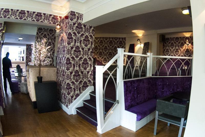 The Mitre Hotel - Genel