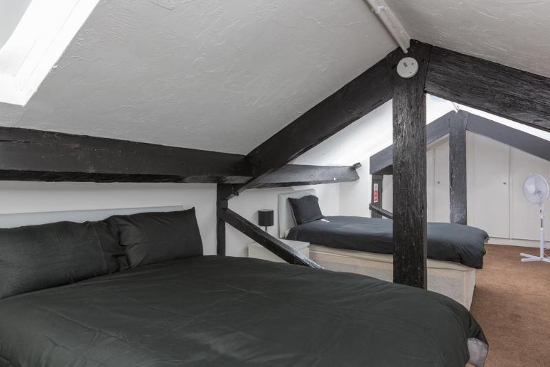The Mitre Hotel - Genel
