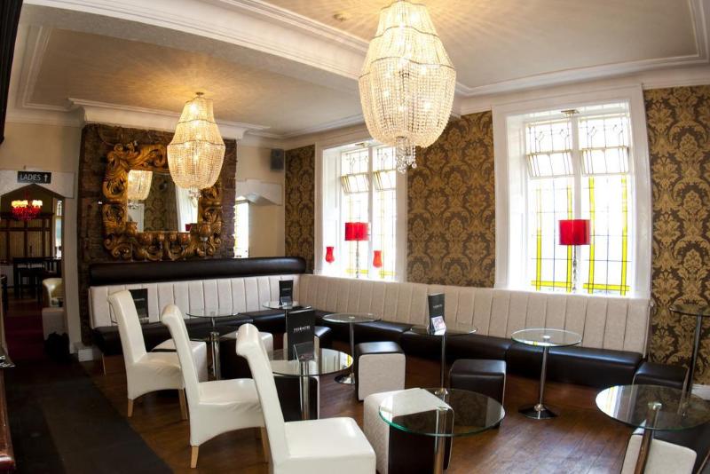 The Mitre Hotel - Genel