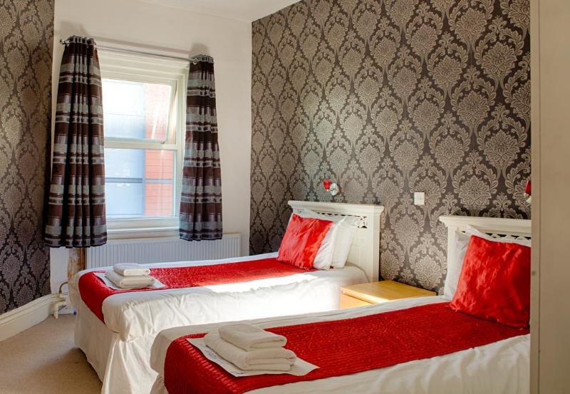 The Mitre Hotel - Genel