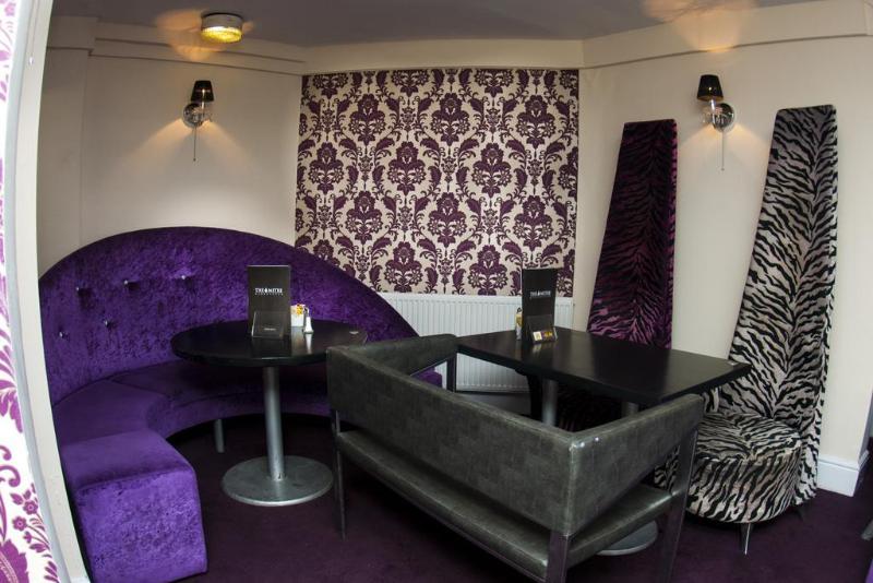 The Mitre Hotel - Genel