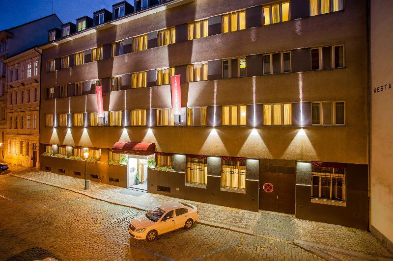 Cloister Inn - Genel