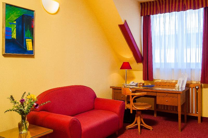 Cloister Inn - Oda