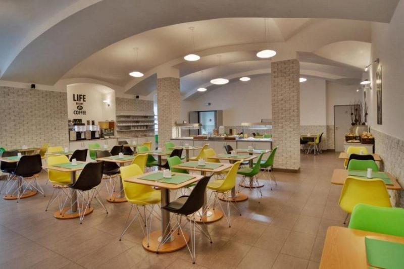 Adeba Hotel - Bar