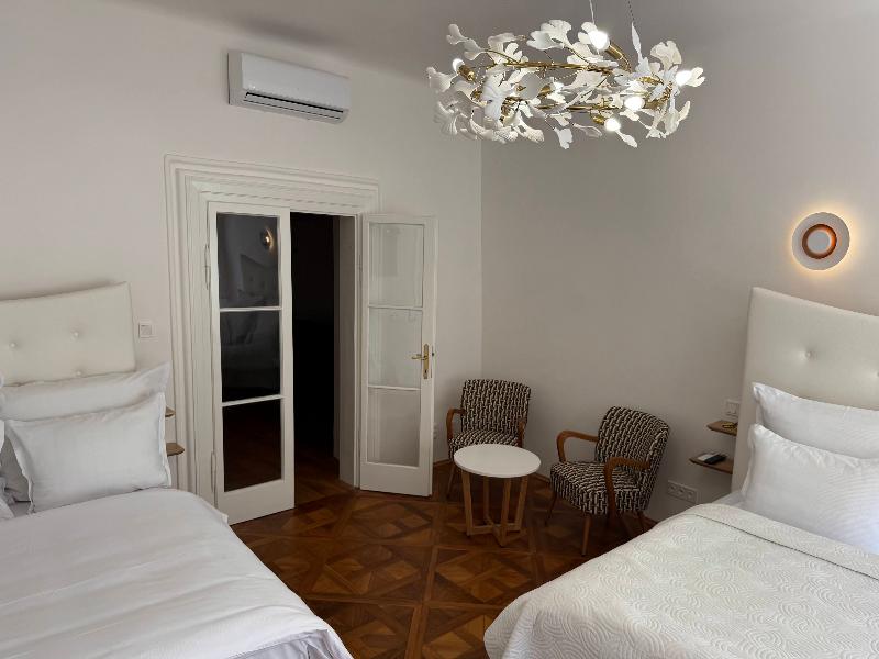 Grand hotel Praha - Genel