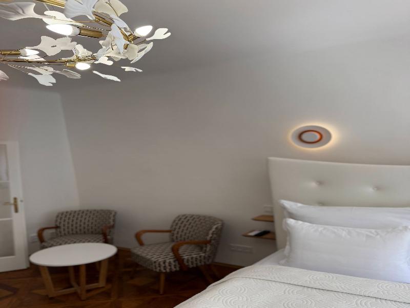 Grand hotel Praha - Genel