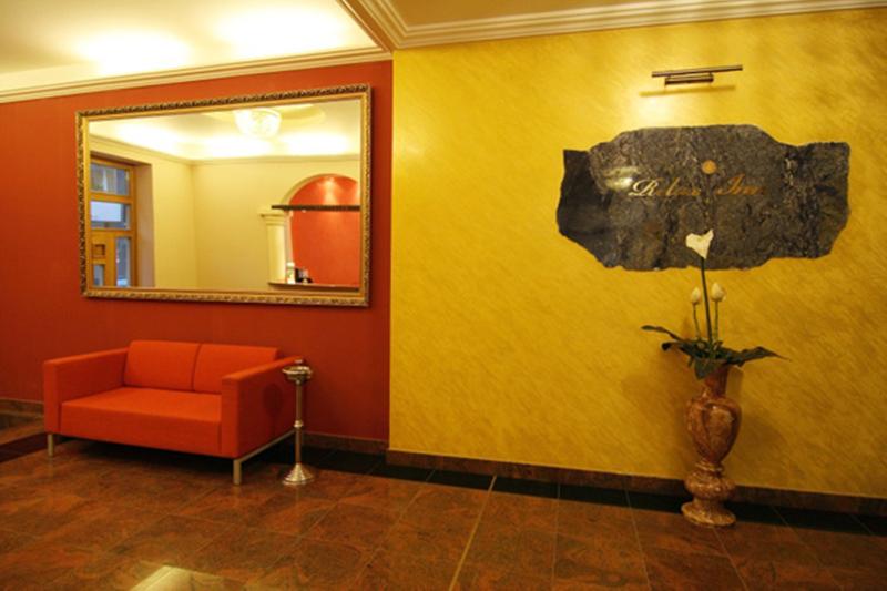 Hotel Relax Inn - Lobi