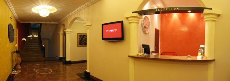 Hotel Relax Inn - Lobi