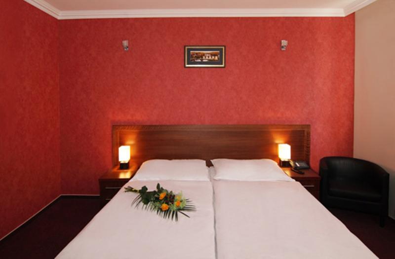 Hotel Relax Inn - Oda