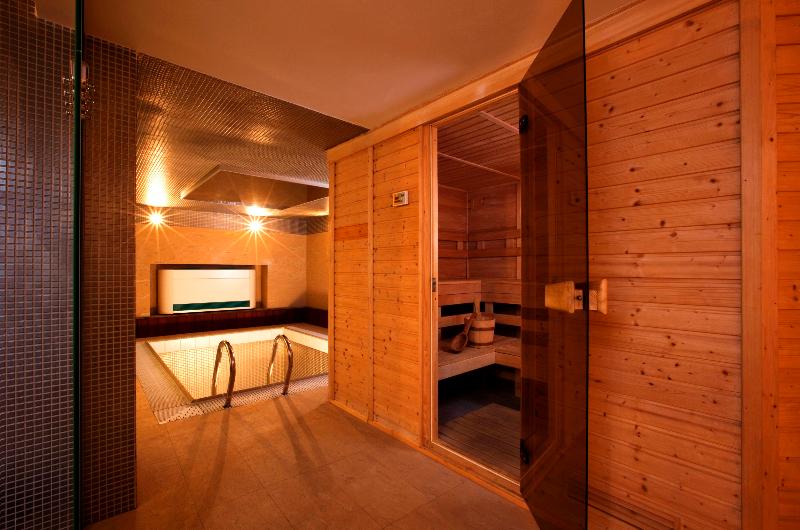 Hotel Relax Inn - Havuz