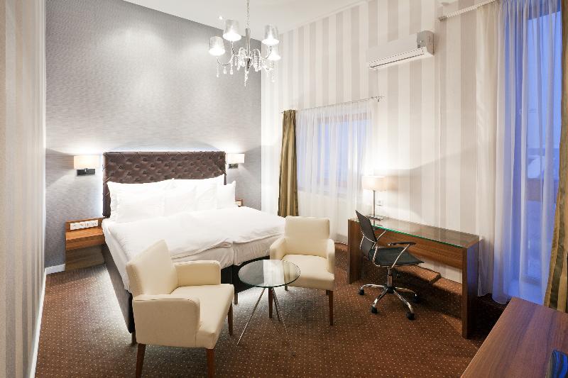 Pytloun City Boutique Self Check-in Hotel - Oda