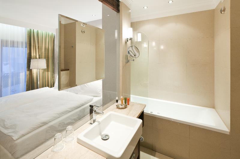 Pytloun City Boutique Self Check-in Hotel - Oda