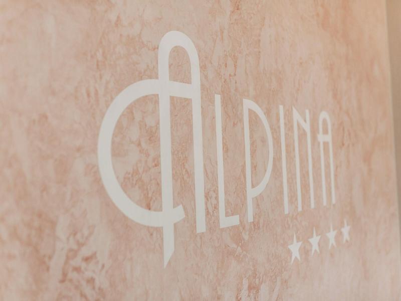 Aktiv- Und Wellness Hotel Alpina - Lobi