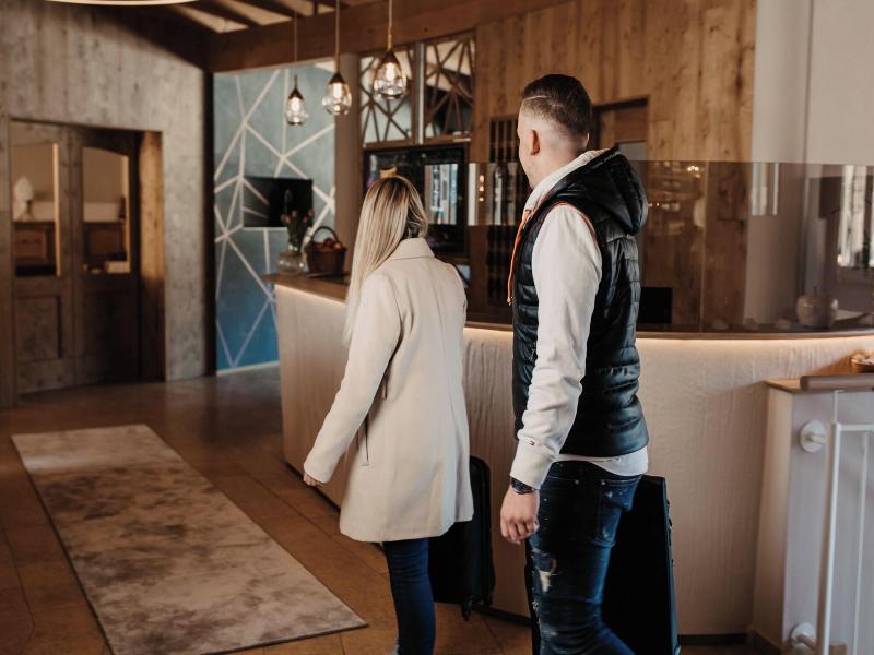 Aktiv- Und Wellness Hotel Alpina - Lobi